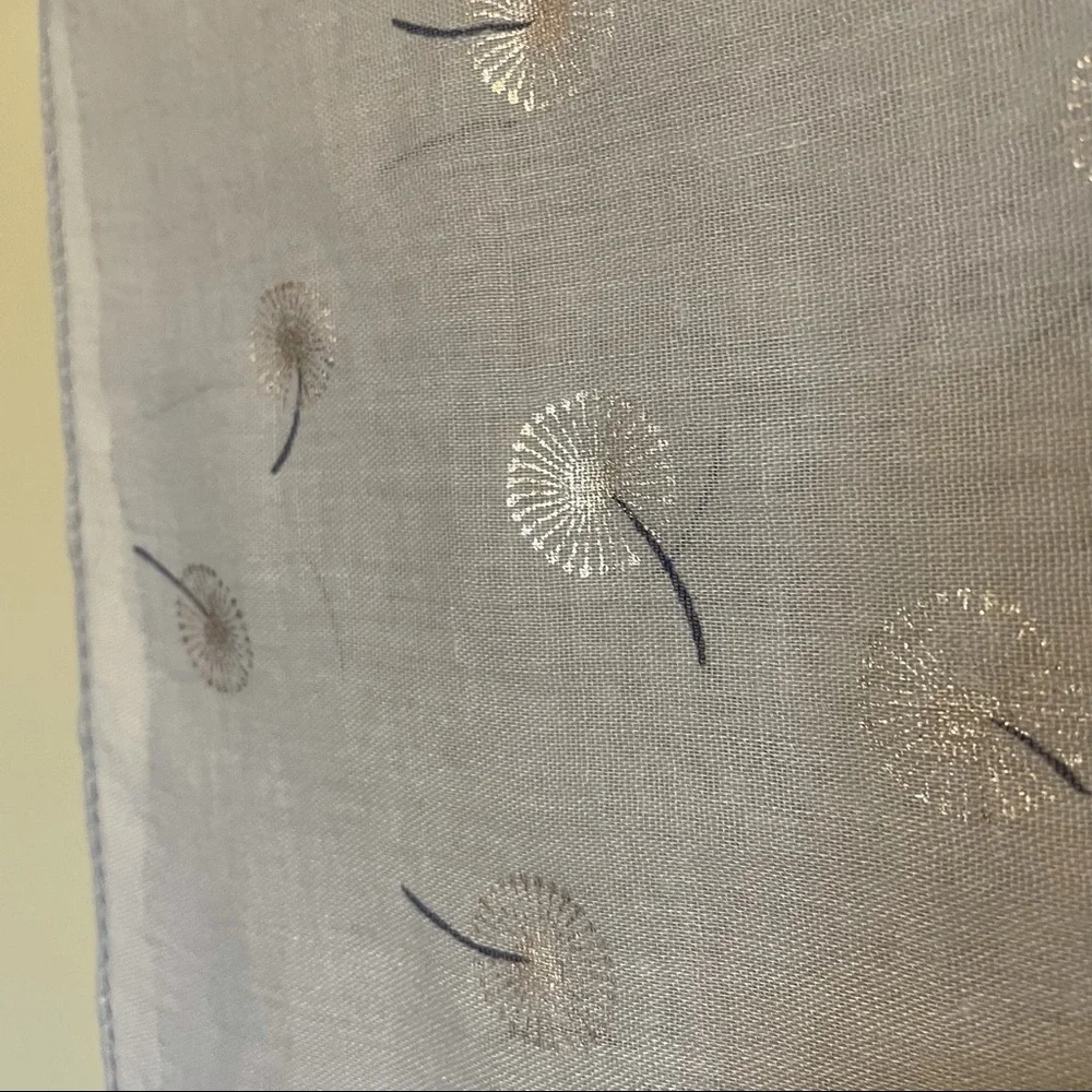 Cherie Bliss scarf metallic gold dandelion print light grey NWT - Picture 3 of 9